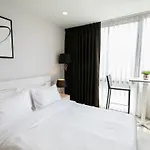 Modern Condo In Nimman P608 By Pimolplace
