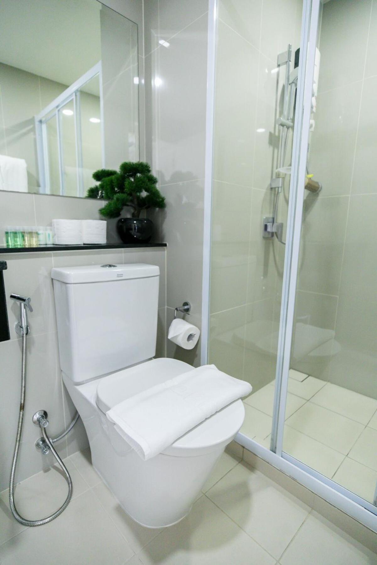 Modern Condo In Nimman P608 By Pimolplace * Chiang Mai